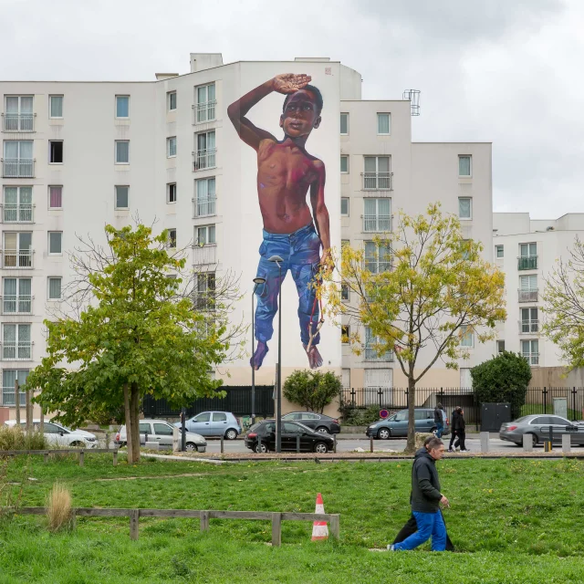 Street art avenue season 4. Work by Maclaim at 132 rrue Danielle Casanova, Saint -Denis.