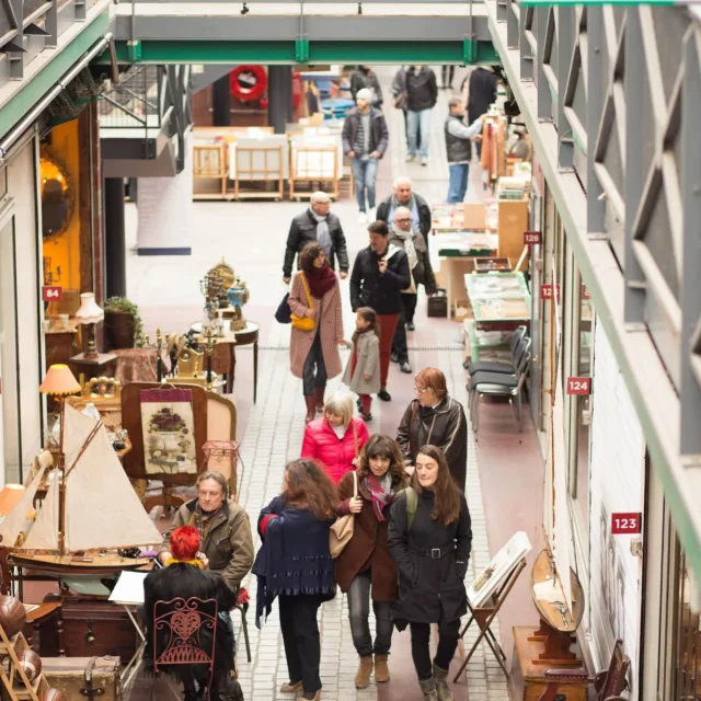 Marchedauphine Ambiance Interieur Allee Scaled 1