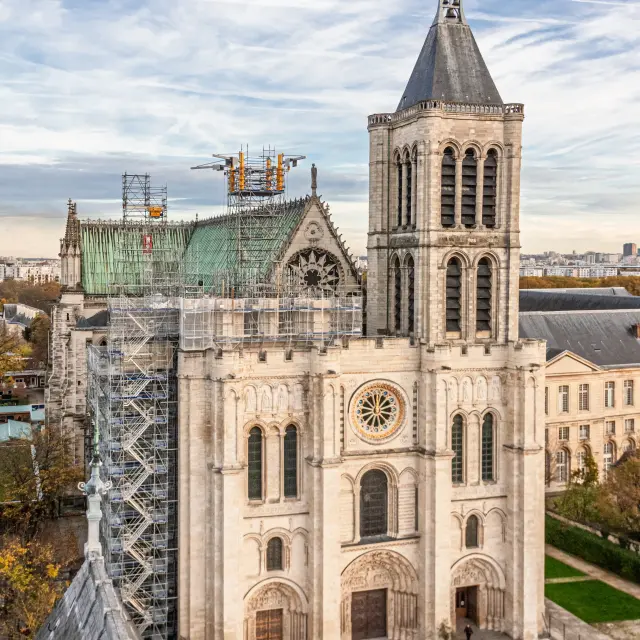 Basilique Cathedrale Saint Denis Suivez La Fleche