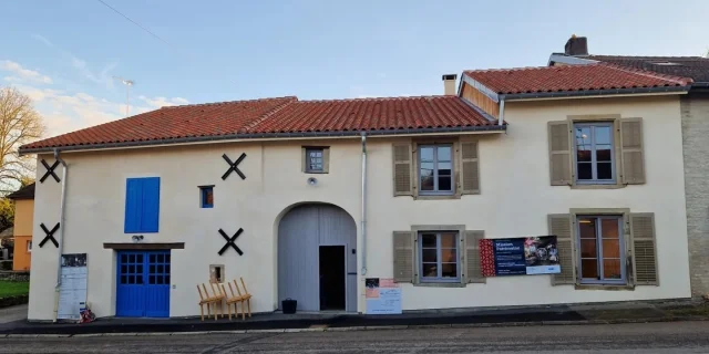 Maison Charrons