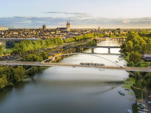 Panorama sur la Maine, vue sur Angers