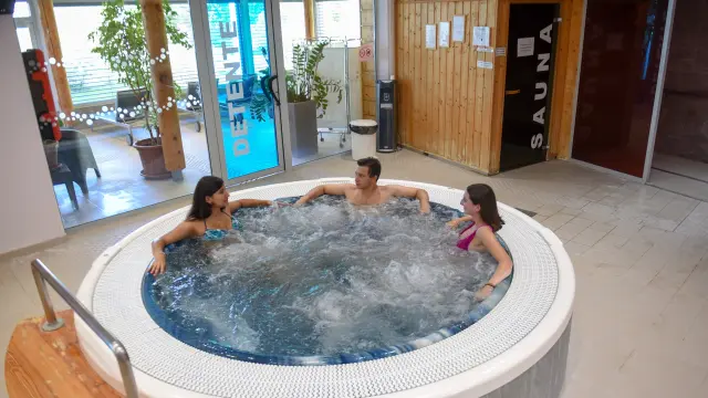 Espace Wellness au centre aquatique bleu rive de St Vallier