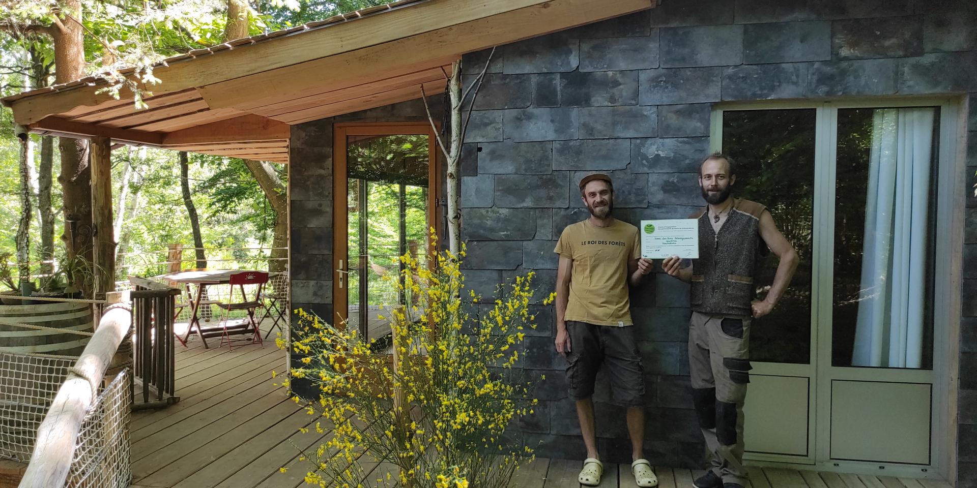 Home des bois à Hauterives