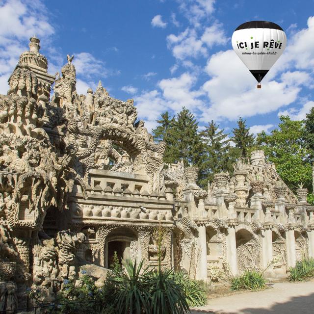 Hot air balloon flight - ideal palace