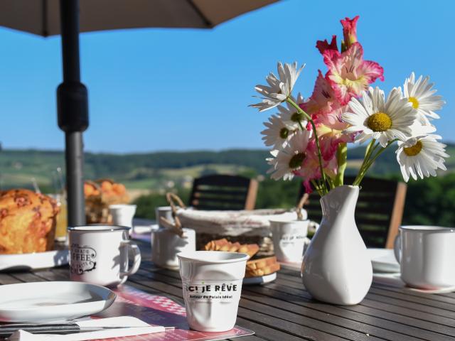 Petit dejeuner au grand air