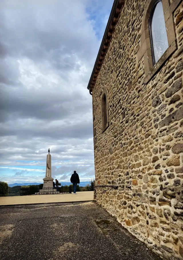 Instagram #autourdupalaisideal