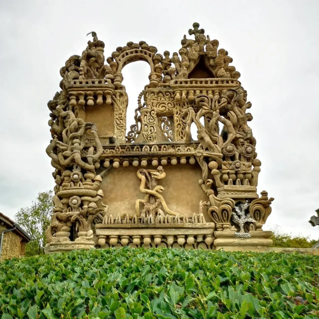 Instagram #palaisideal