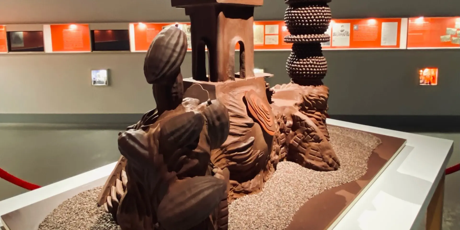 Instagram #autourdupalaisideal