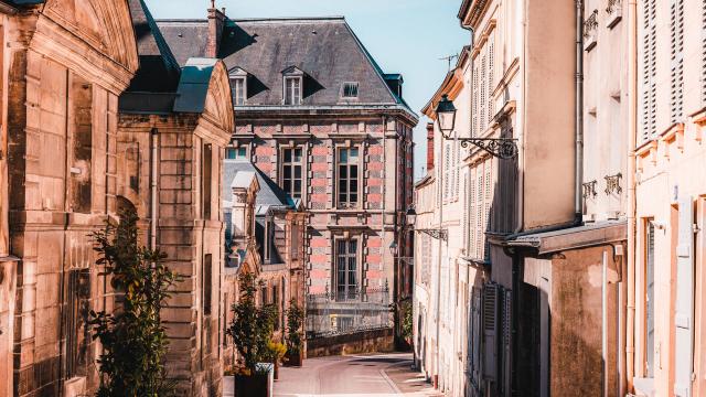 Rue du Château in Château-Thierry
