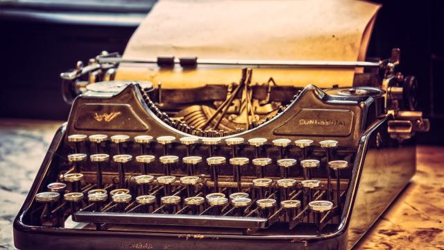 Pixabay Typewriter 3711590 1920