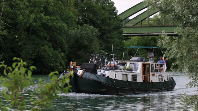 Canoe Aire De Jeux A Jaulgonne Mdt B. Galloux 9