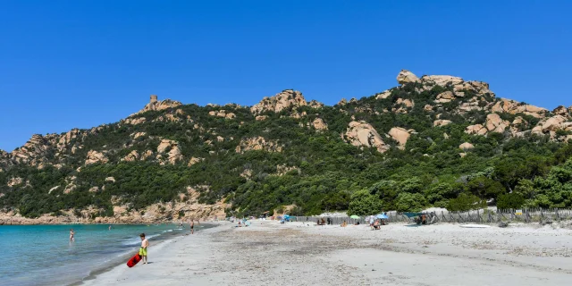 La plage et le Lion de Roccapina