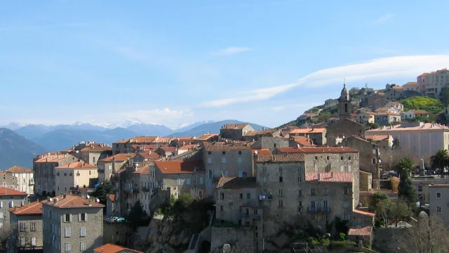 Sartène, la plus corse des villes corses