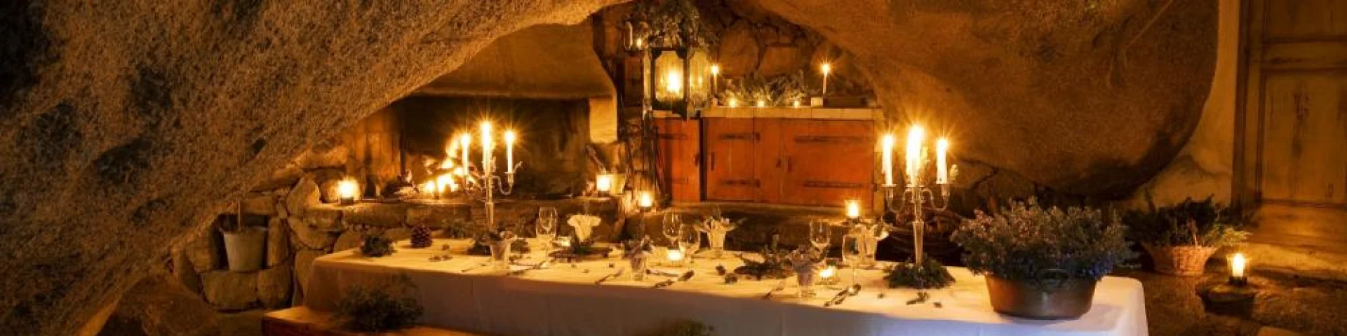 Table De La Grotte Domaine De Murtoli Hotel 88020170718153834 1000xautox75