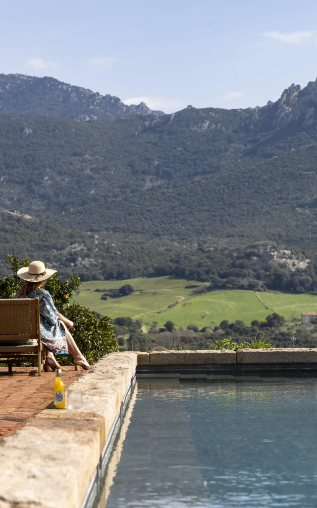 Piscine Le hameau de Saparale