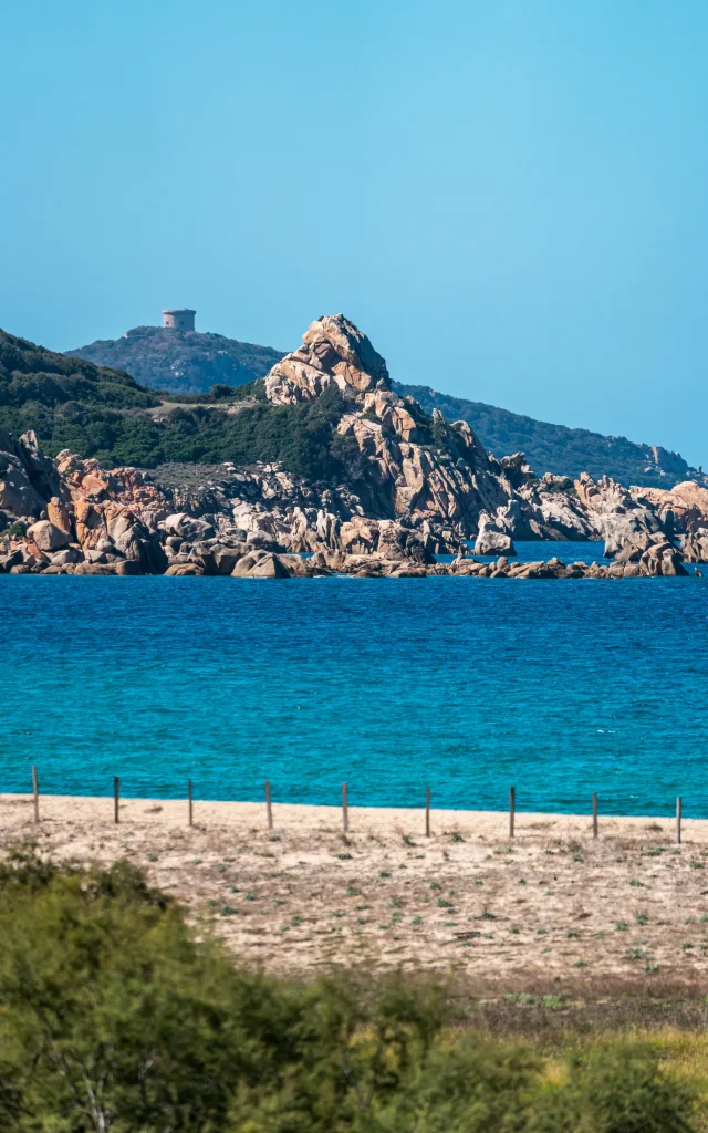 Plage De Portigliolo Et Tour Genoise De Campomoro