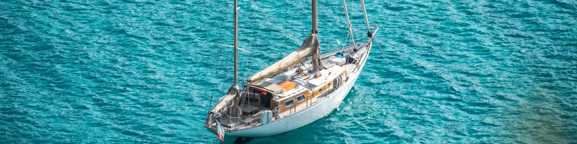 Voguer Dans La Baie De Roccapina