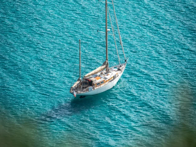 Voguer Dans La Baie De Roccapina