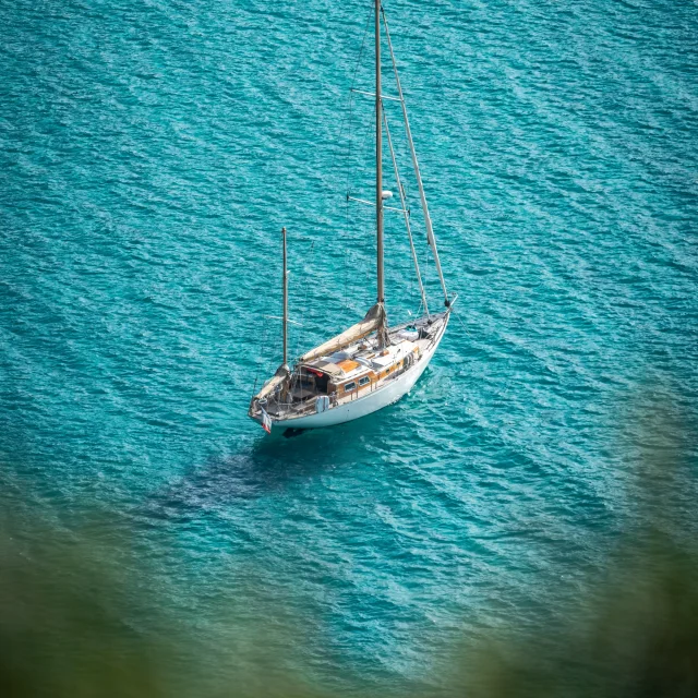 Voguer Dans La Baie De Roccapina