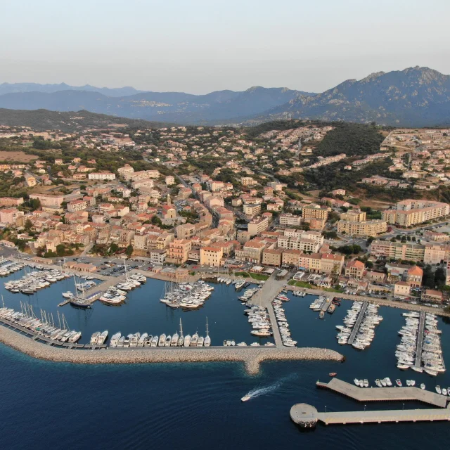 Propriano et son port de plaisance