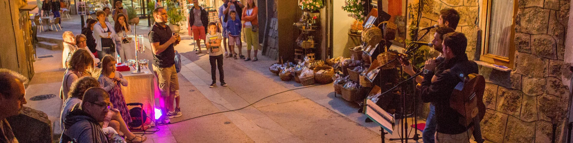 Shopping de Nuit à Sartène