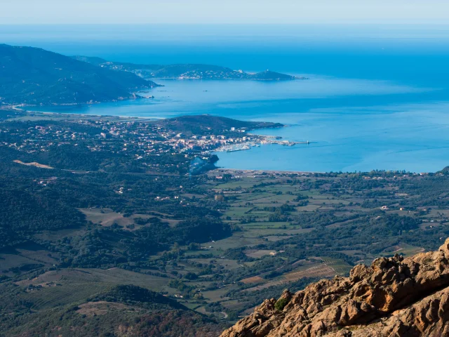 Vue sur le golfe du Valinco depuis le Col de Siò