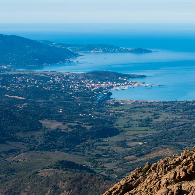 Vue sur le golfe du Valinco depuis le Col de Siò