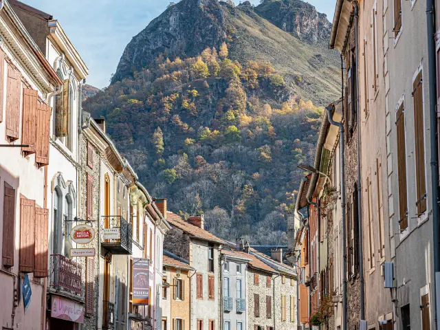 Vue depuis le village de Les Cabannes
