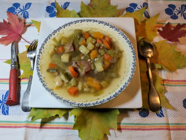 Une assiette de garbure