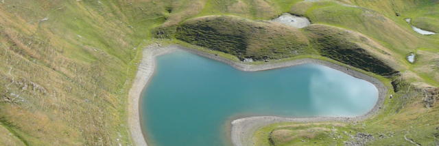 Lac du Montagnon d'Iseye en forme de coeur