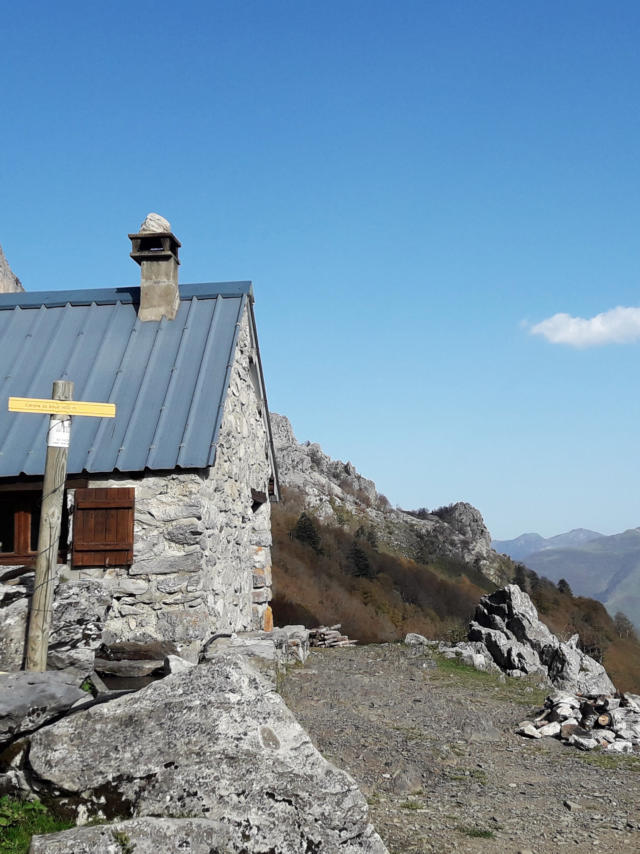 Cabane de berger dans la montagne