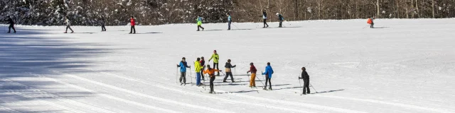 L'espace Somport est un lieu apprécié pour le ski de fond, débutant ou confirmé vous cheminez entre clairières et bosquets au pied des sommets enneigés.