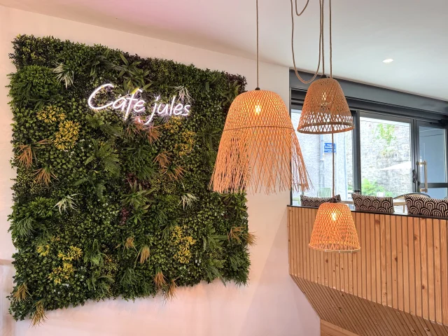 Luminaires Neon Chez Jules