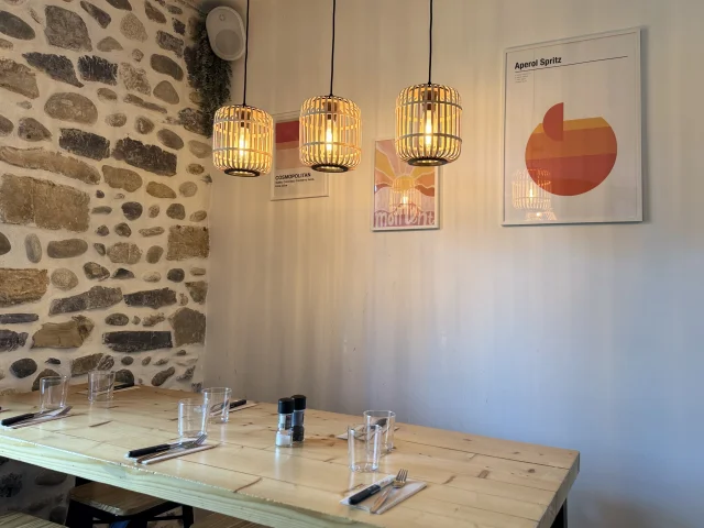 Table Haute Chez Jules