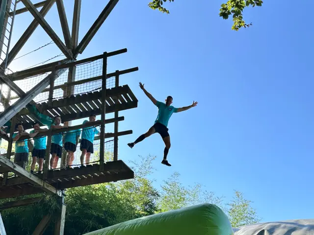 Découvrez l'animation airbag de l'accrobranches à Aramits Aventure Parc en Pyrénées béarnaises