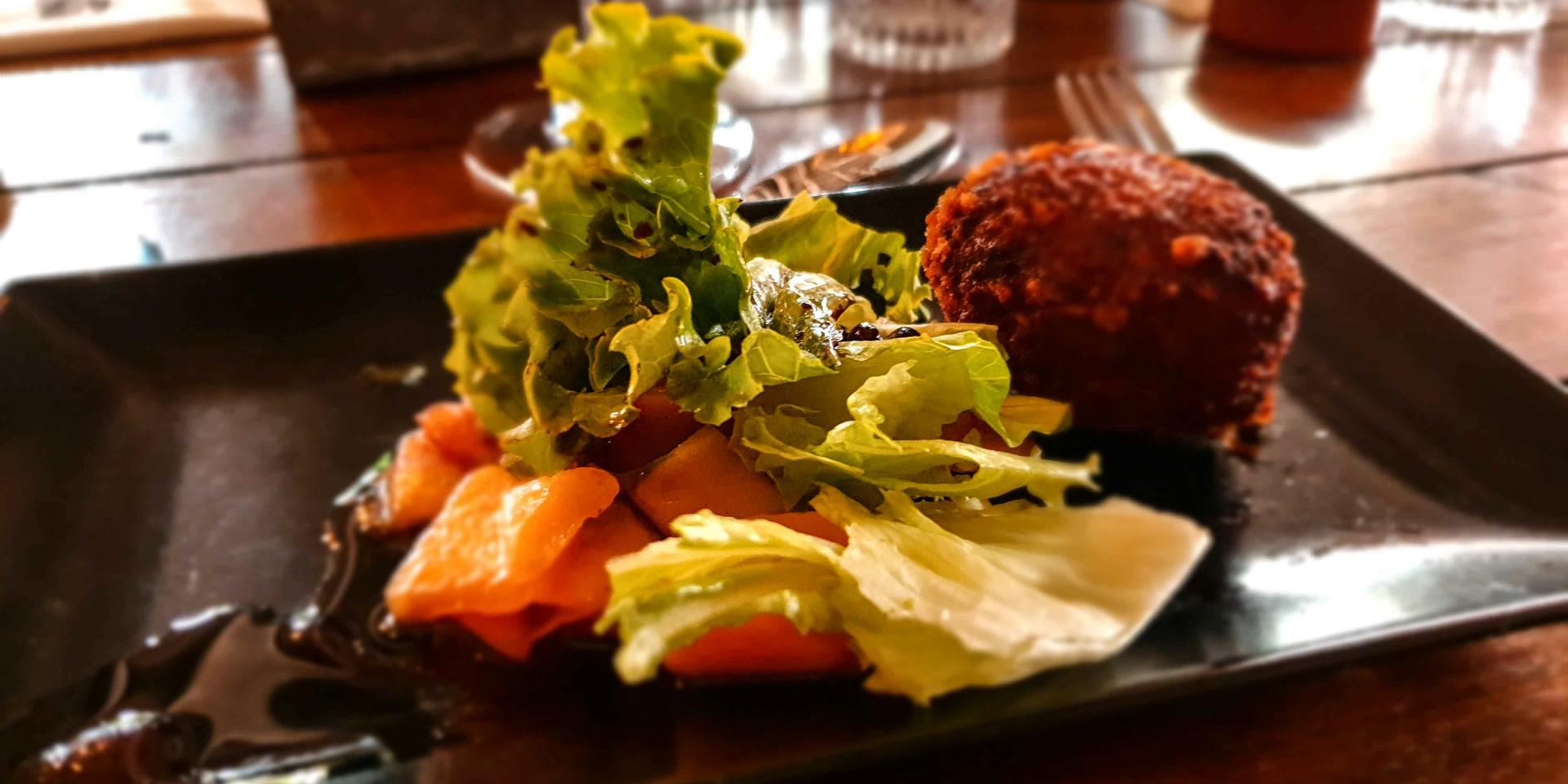 salade gourmande, restaurant bar le Casti à Mirepoix
