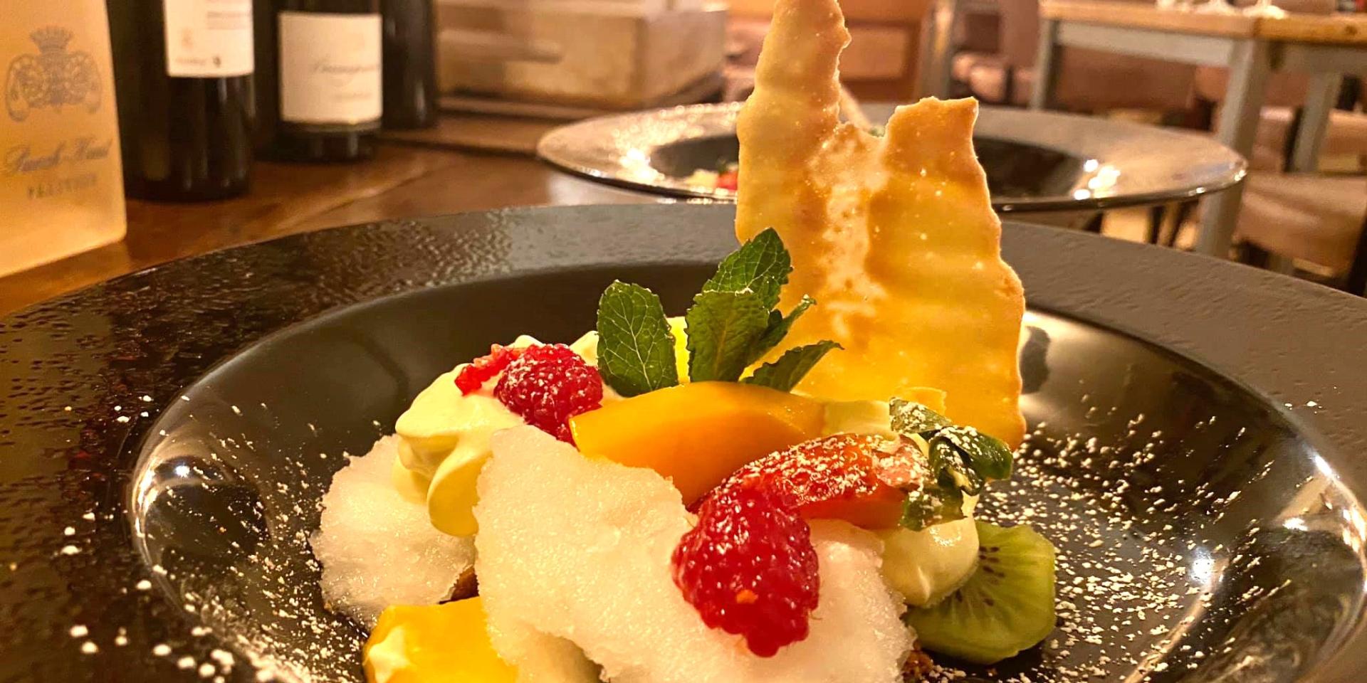 Assiette dessert à la brasserie le théâtre à Lavelanet