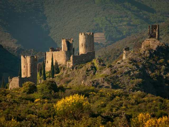 Les Forteresses De Lastours