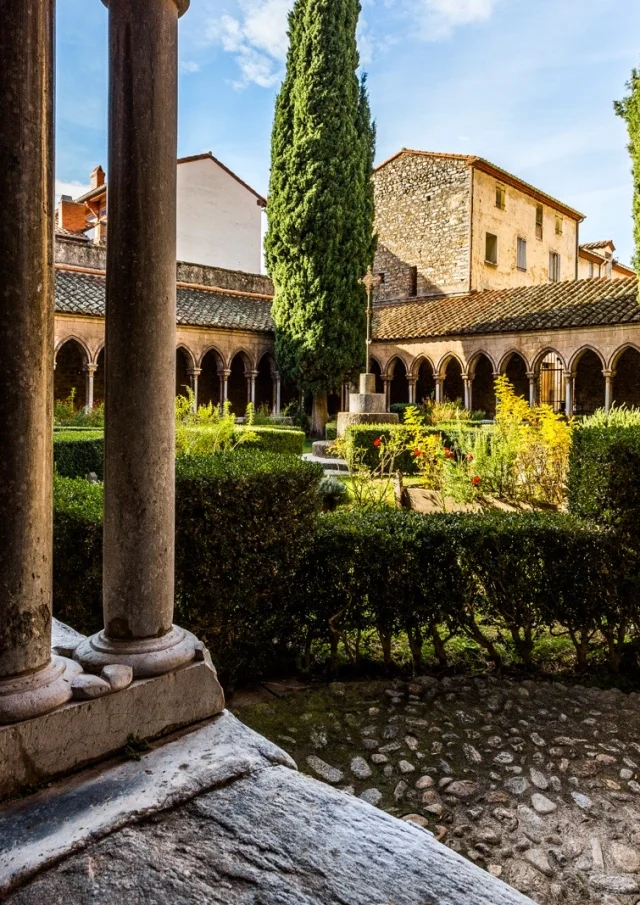 Abbaye, Cloitre et Sainte Tombe d'Arles sur Tech