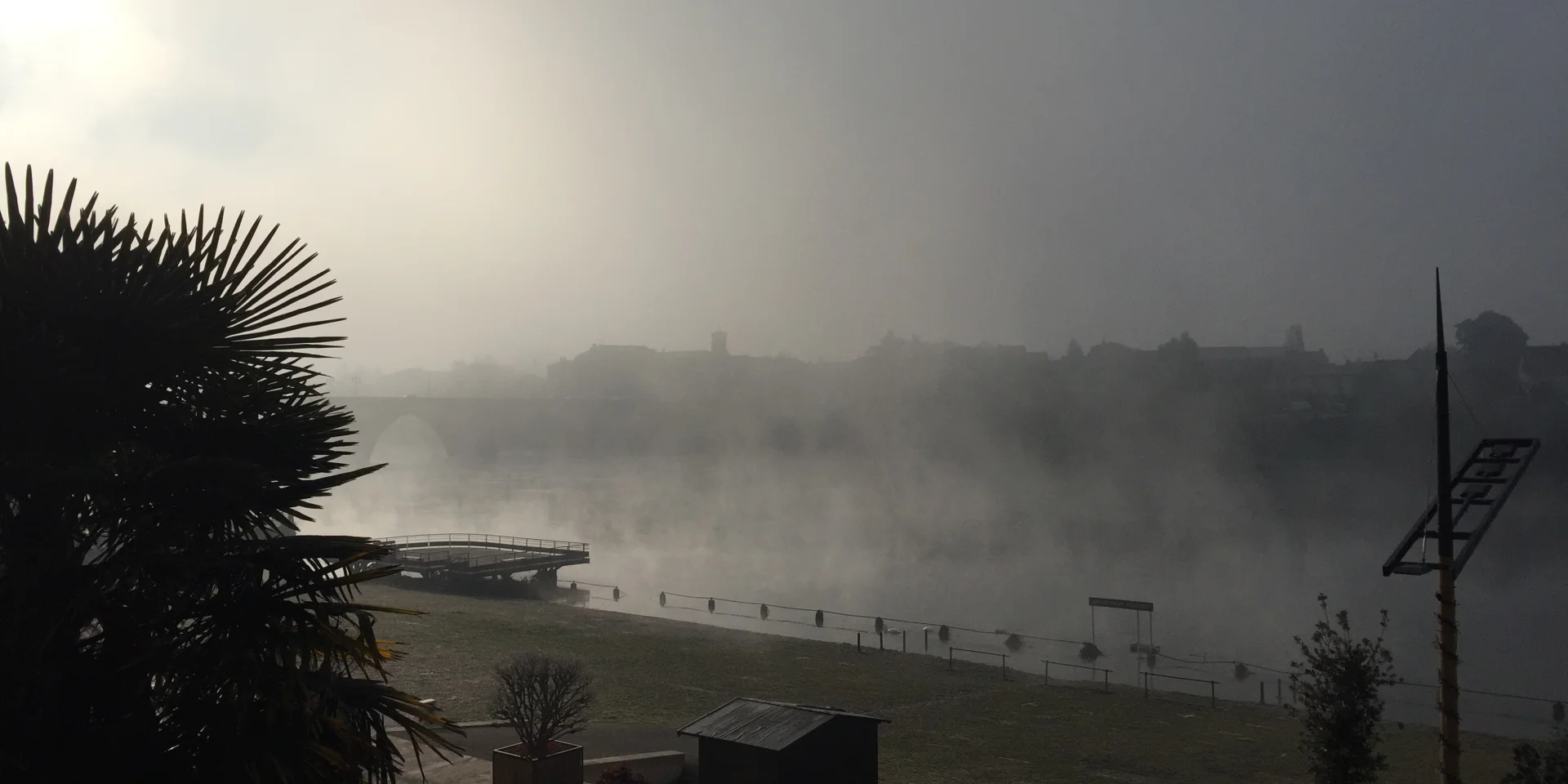 Brume sur le port de Bergerac