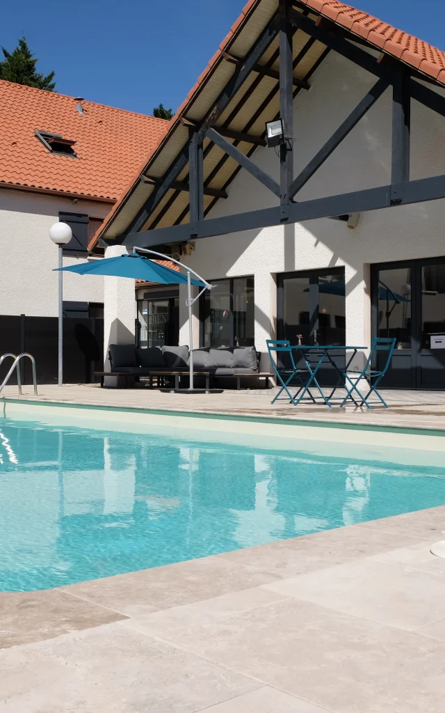 Piscine Hôtel Le Roxane Bergerac