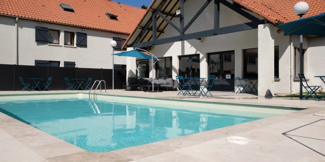 Piscine Hôtel Le Roxane Bergerac