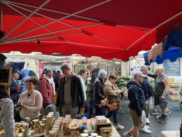Etals sur le marché de Bergerac