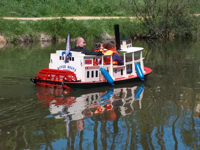 Port miniature campreal