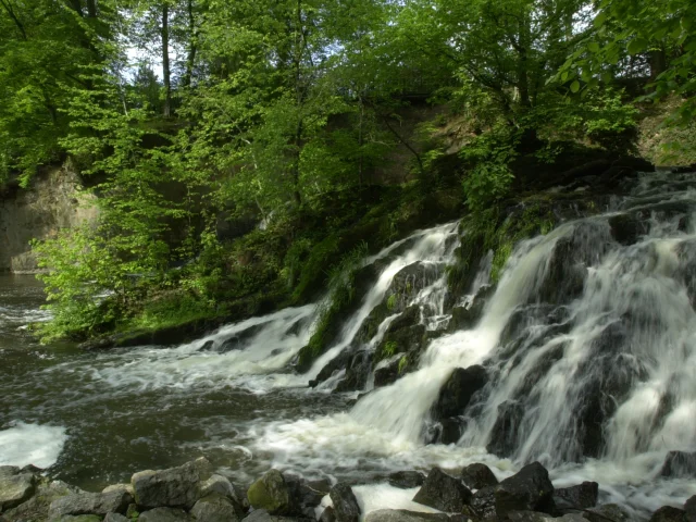 Cascade-de-Blangy-a-Hirson.jpg