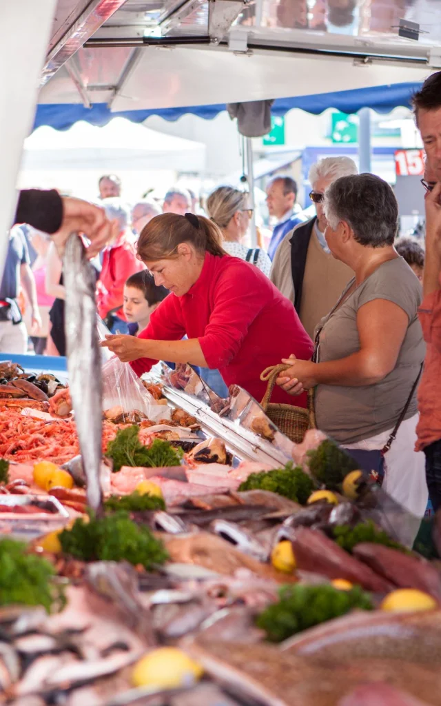 Fouesnant market on Friday mornings