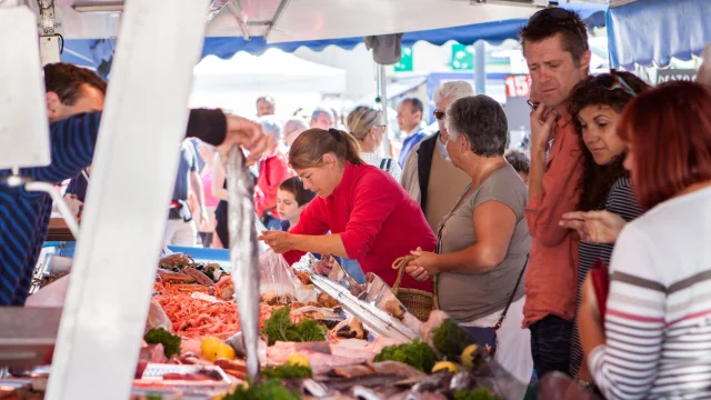 Fouesnant market on Friday mornings
