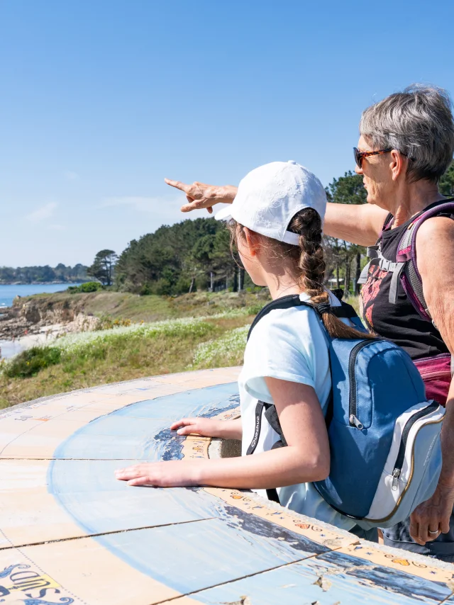 Balade en famille à la pointe Saint-Gilles à Bénodet