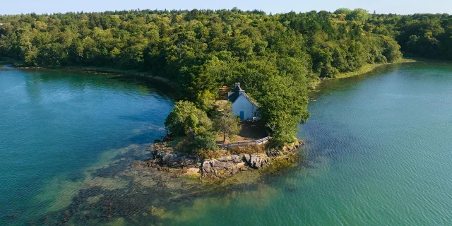 Beg Ar Vir Et La Maison Du Passeur A Clohars Fouesnant