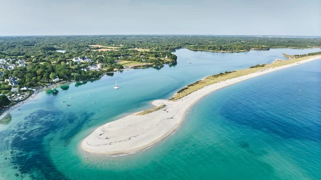 The White Sea Between Benodet And Mousterlin In Fouesnant 4